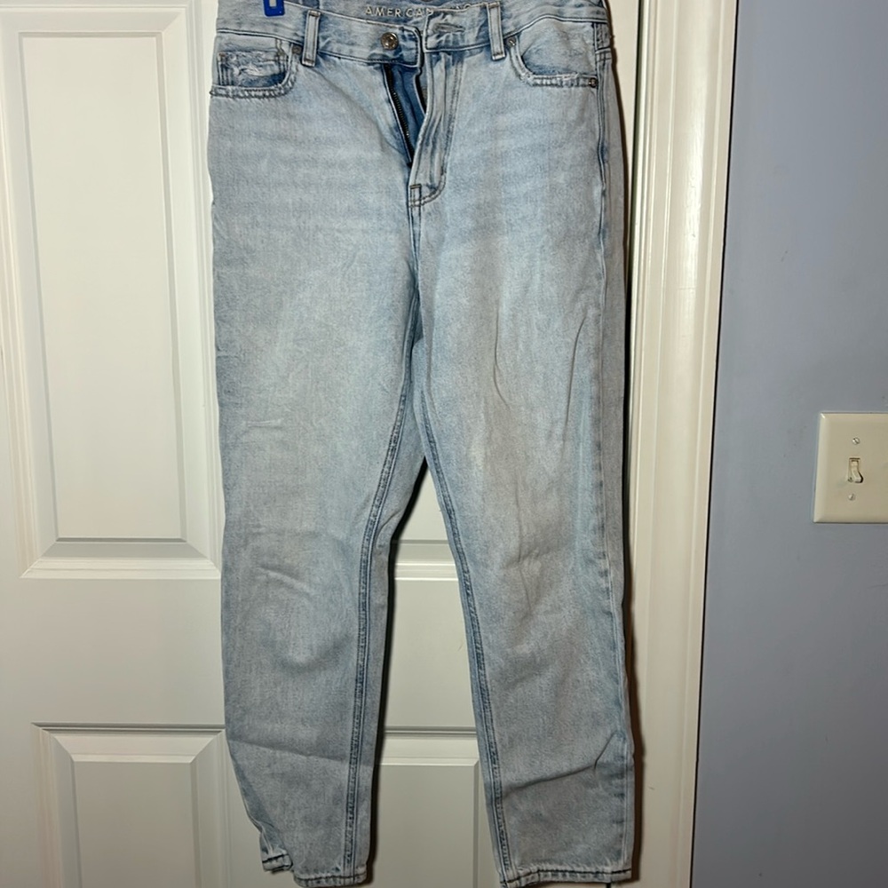 American Eagle Mom Jeans
